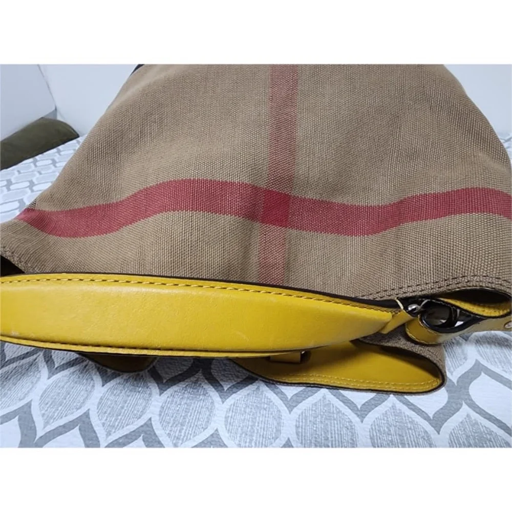 Authentic BURBERRY Canvas Mega Check Medium Ashby Hobo Saddle Bag Yellow/Beige